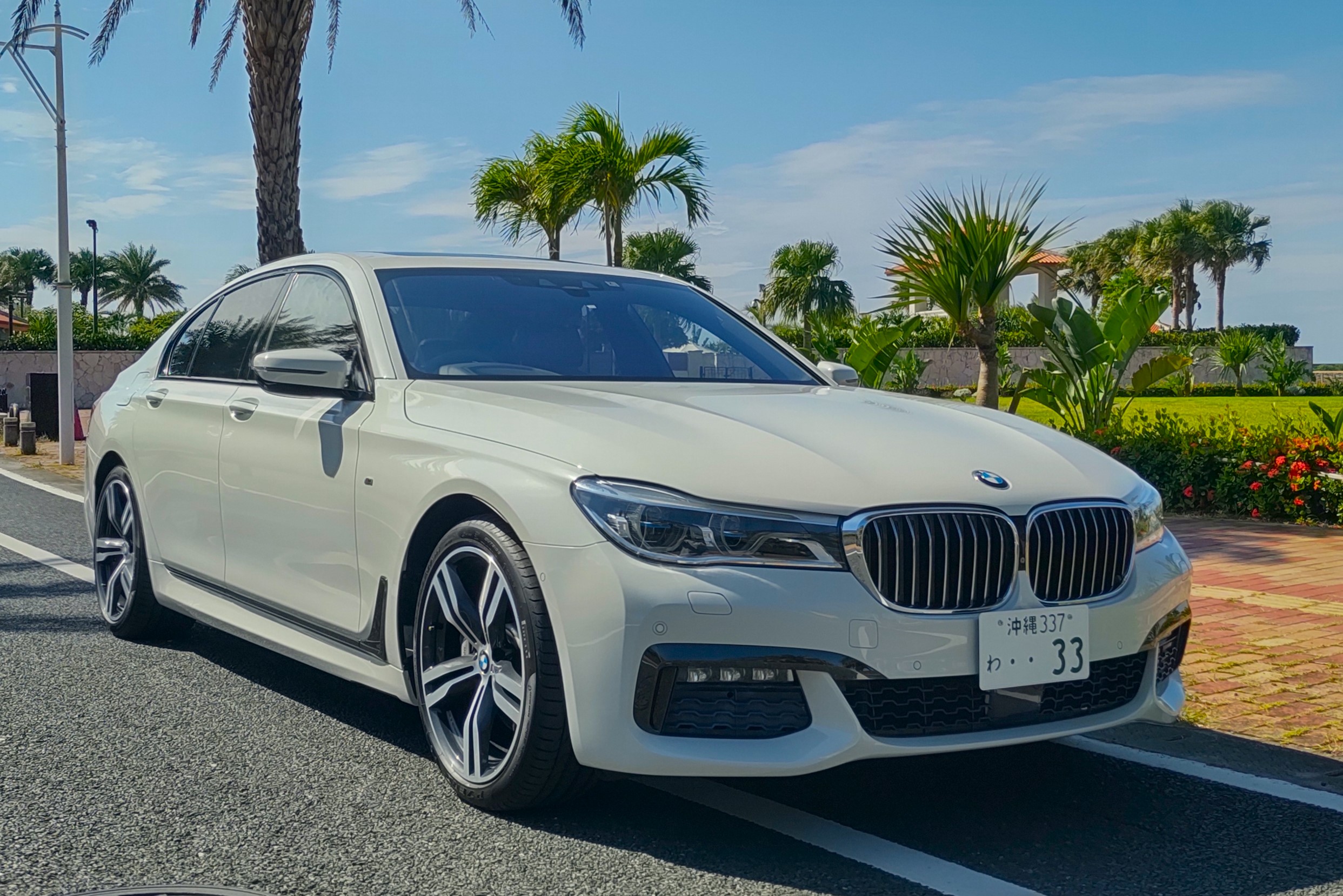 BMW 　740i 　Mスポーツ